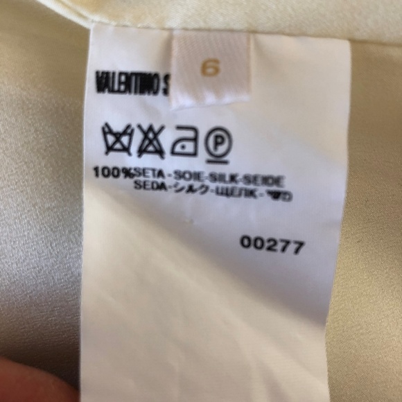 SOLD - VALENTINO Ivory Silk - ADDITONAL Pictures - Picture 4 of 8